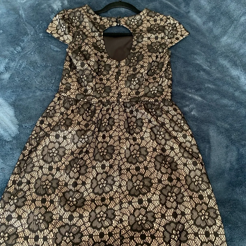 Dentelle mini dress - Picture 2 of 3